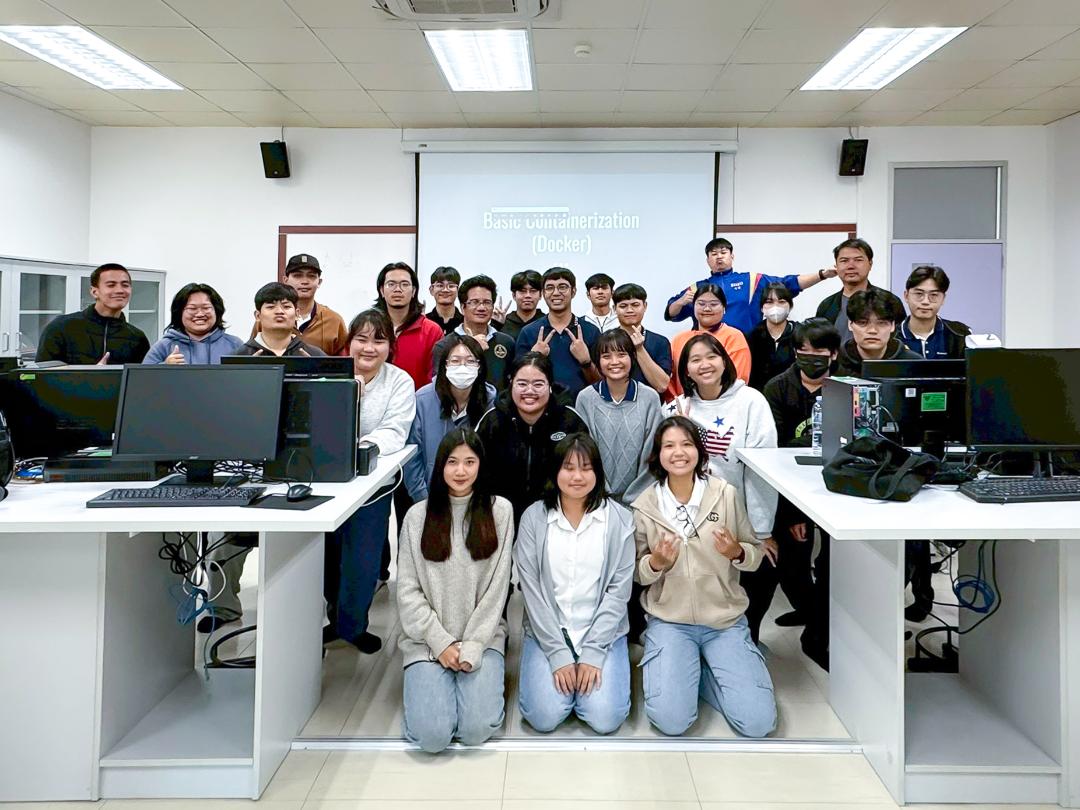 efin Group จัดกิจกรรม"ผลิตบัณฑิตพันธุ์ใหม่"
